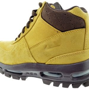 Nike Air Max Goadome GS ACG Big Kids Boots Size 3